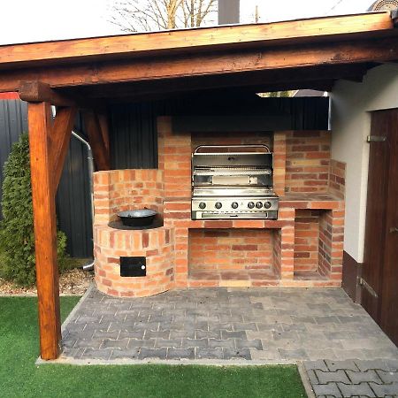Siraly Apartman Hajdúnánás Exterior foto